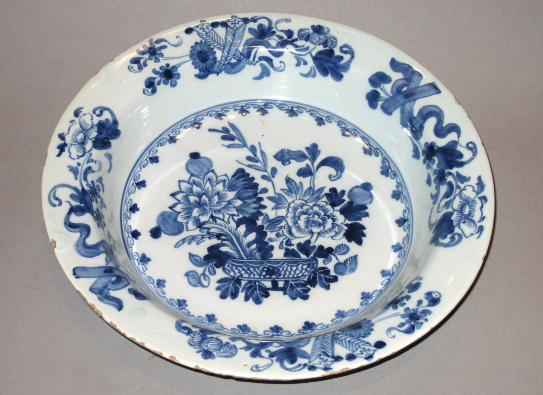 1963.0576.002 plate or bowl