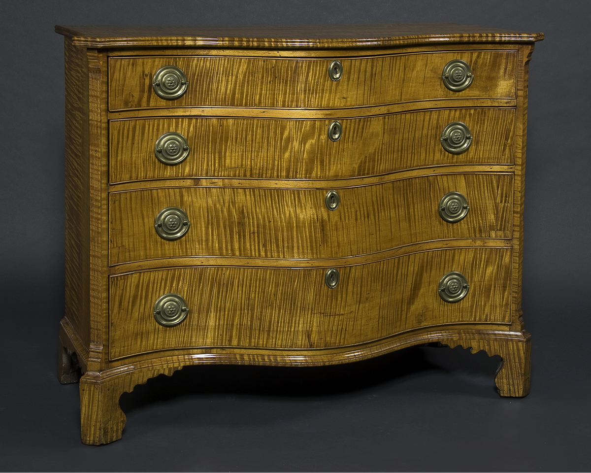 1956.0532 Chest of drawers