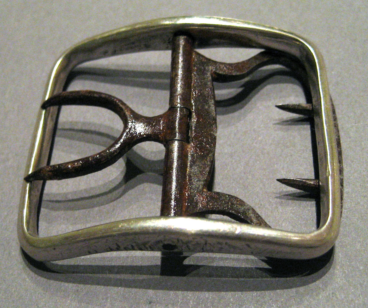1958.1962.002 Silver Buckle upper surface