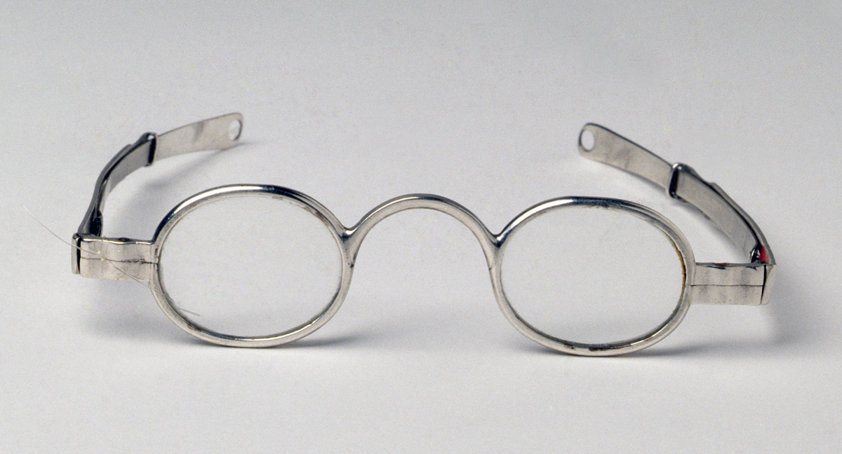 1959.2698 A Silver Spectacles