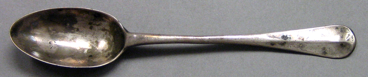 1962.0240.442 Silver Spoon upper surface