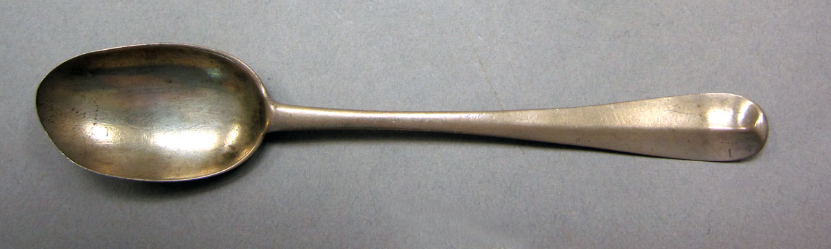 1962.0240.218 Silver spoon upper surface