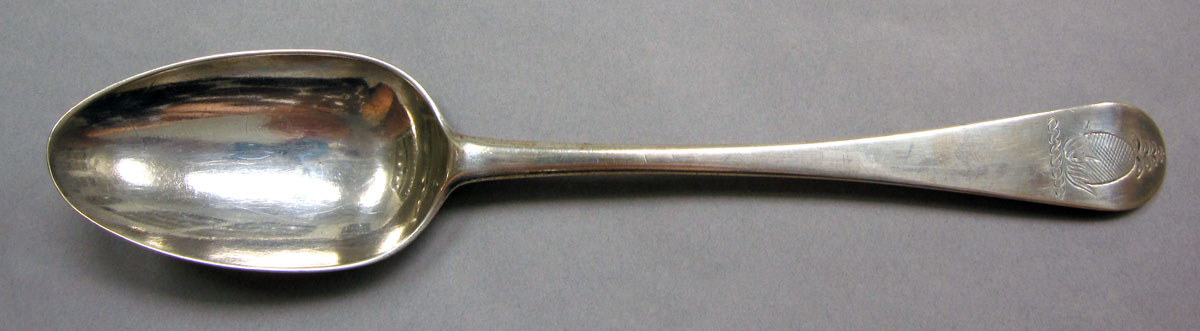 1962.0240.1091 Silver spoon upper surface