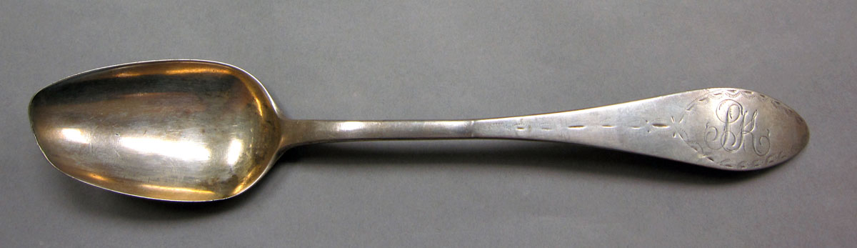 1962.0240.1137.002 Silver spoon upper surface