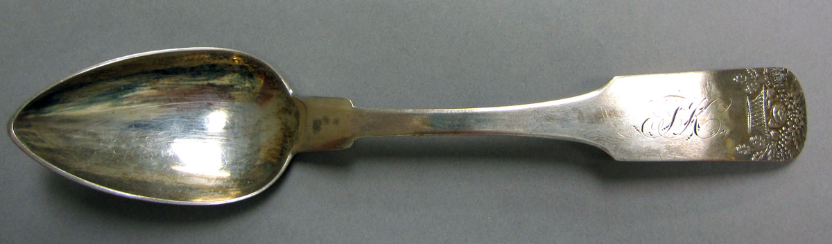 1962.0240.1201 Silver spoon upper surface