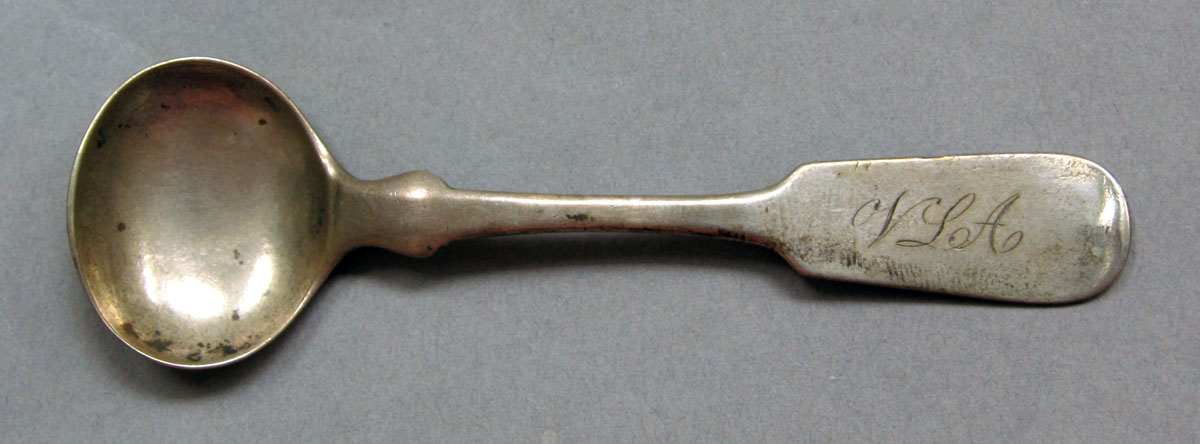 1962.0240.804 Salt spoon upper surface