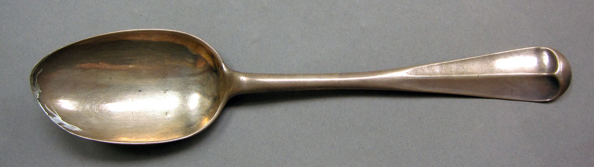 1962.0240.1369 Silver spoon upper surface