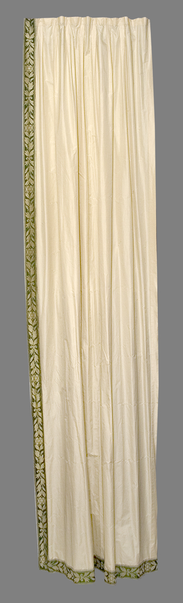 Textiles (Furnishing) - Door hanging