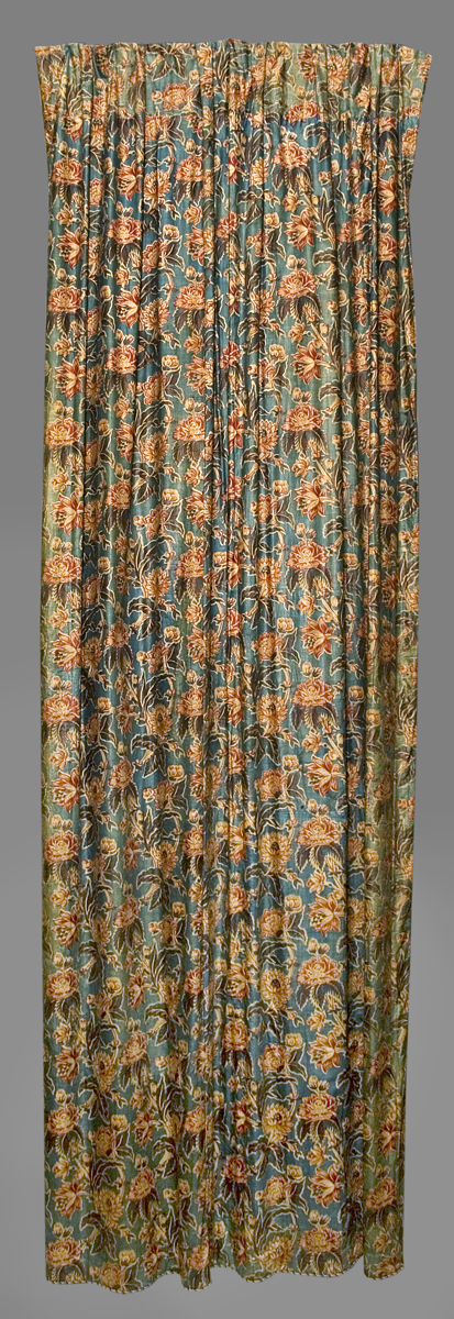 1952.0349 A Window Hanging, Side Curtain