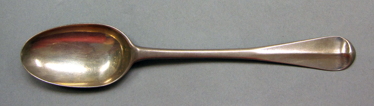 1962.0240.1435 Silver spoon upper surface