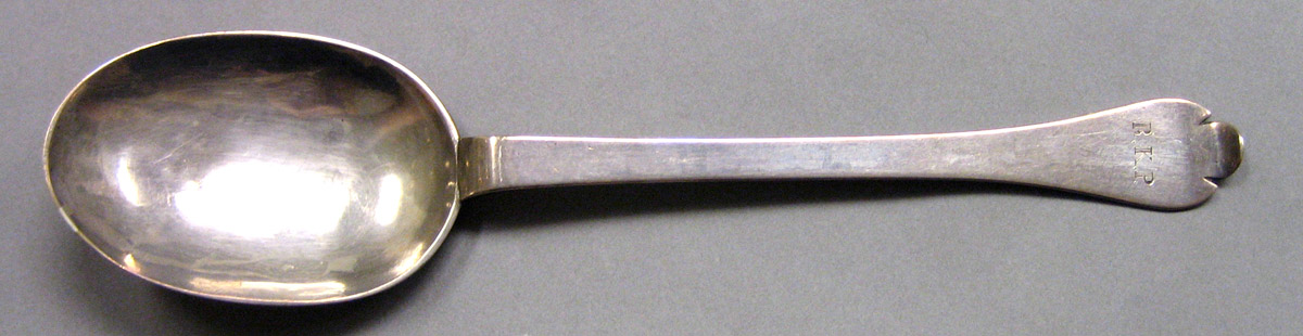1962.0240.1528 Silver Spoon upper surface