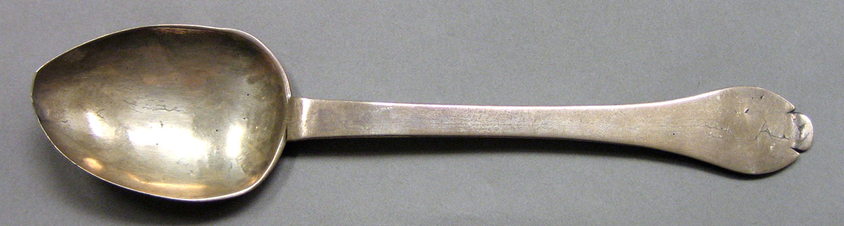 1962.0240.1529 Silver Spoon upper surface