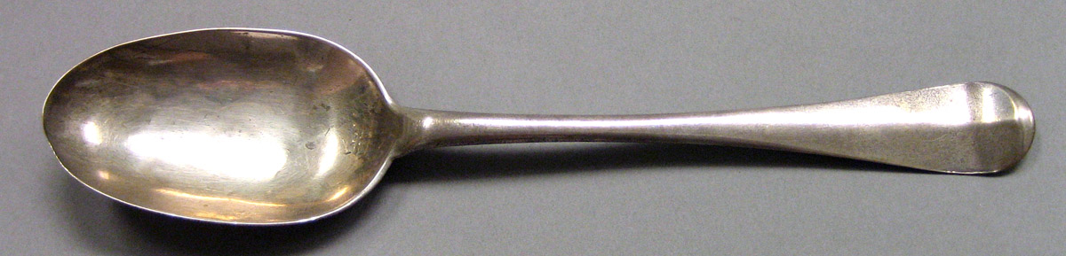 1962.0240.1595 Silver Spoon upper surface
