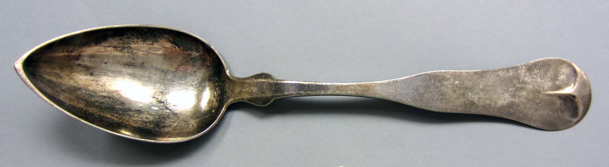 1972.0460 Tablespoon upper surface