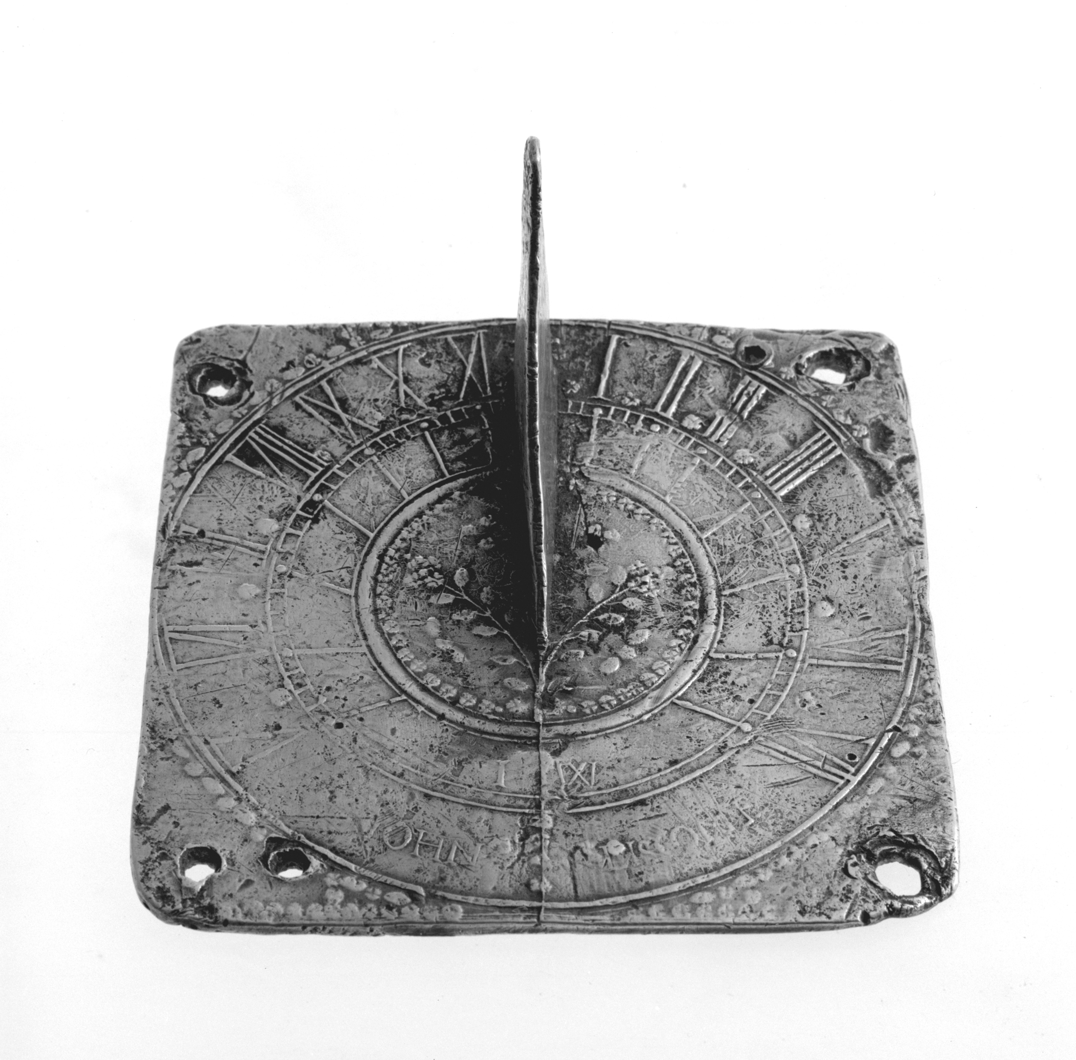 1953.0019 Pewter sundial