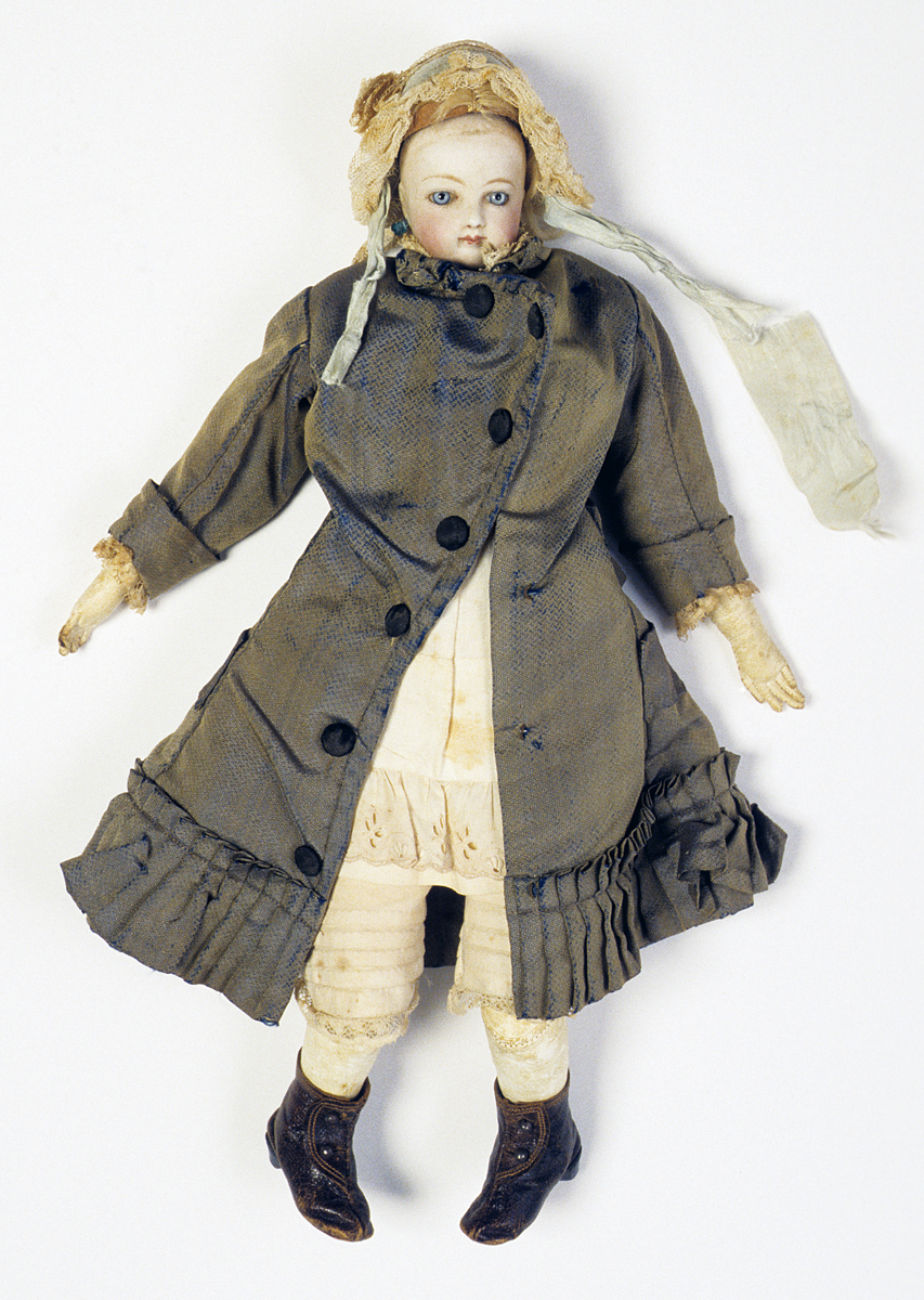 1999.0015.001-.007 Doll and Clothes