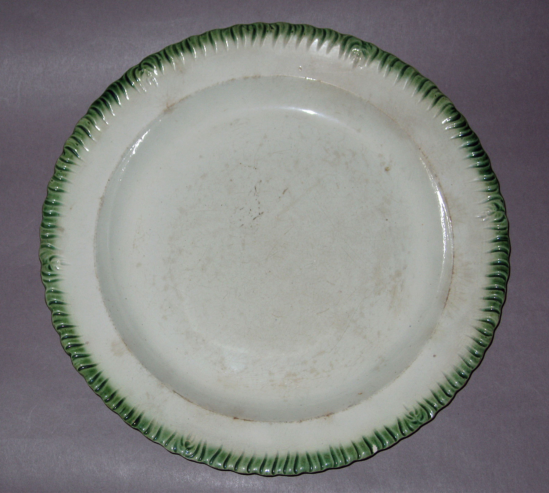 1967.0337.006 Davenport pearlware soup plate