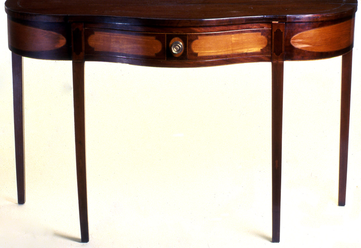 1957.0852.001 Table, Side table