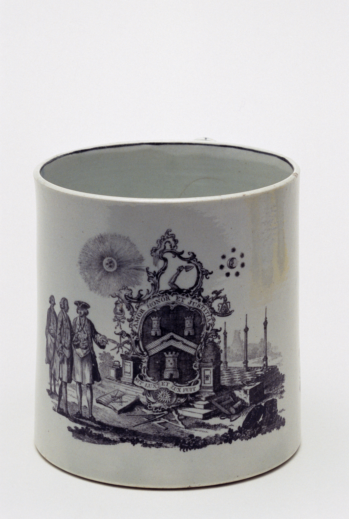 1958.0726 Soft-paste porcelain mug (front)