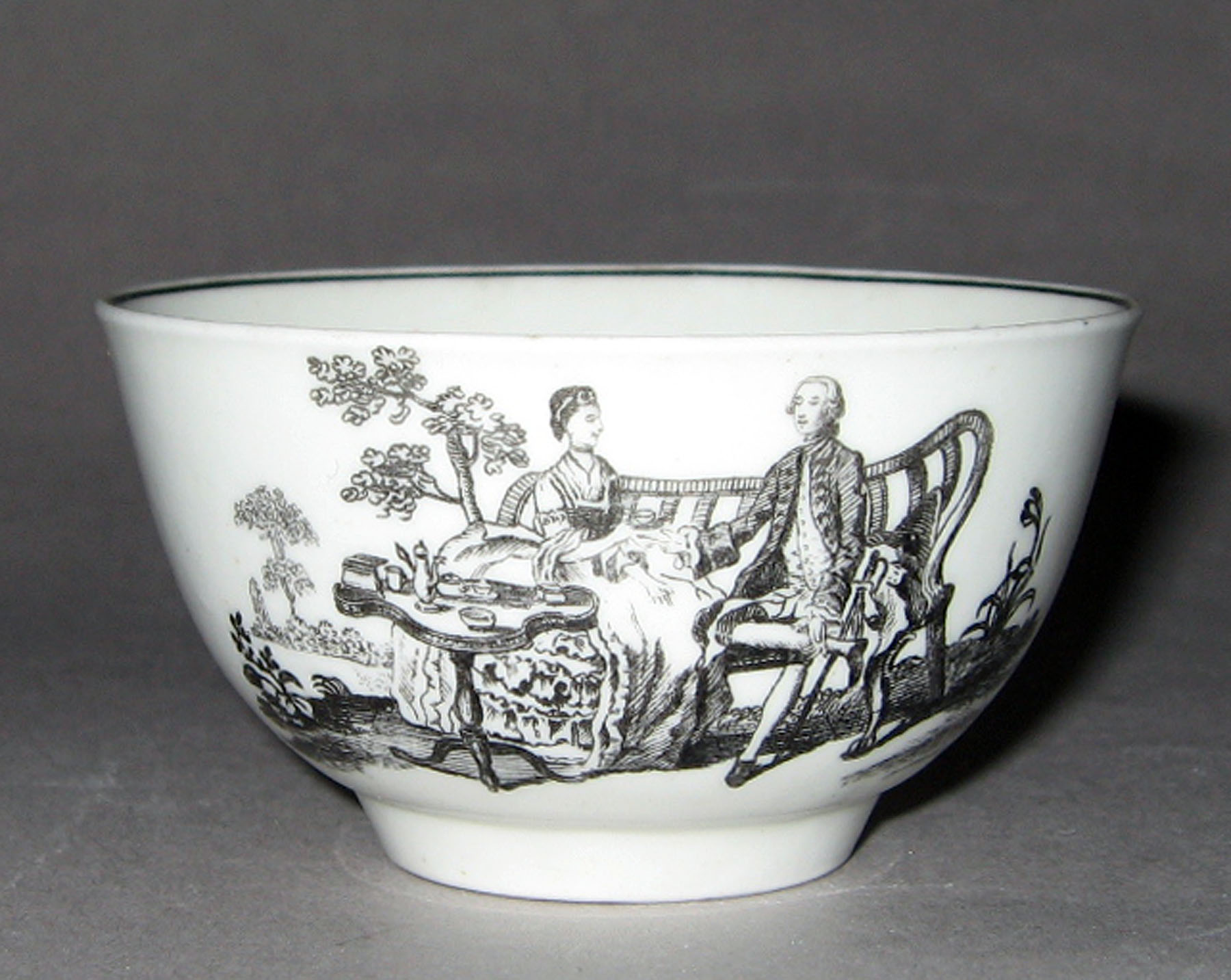 1958.0707 Worcester porcelain teabowl (side 1)