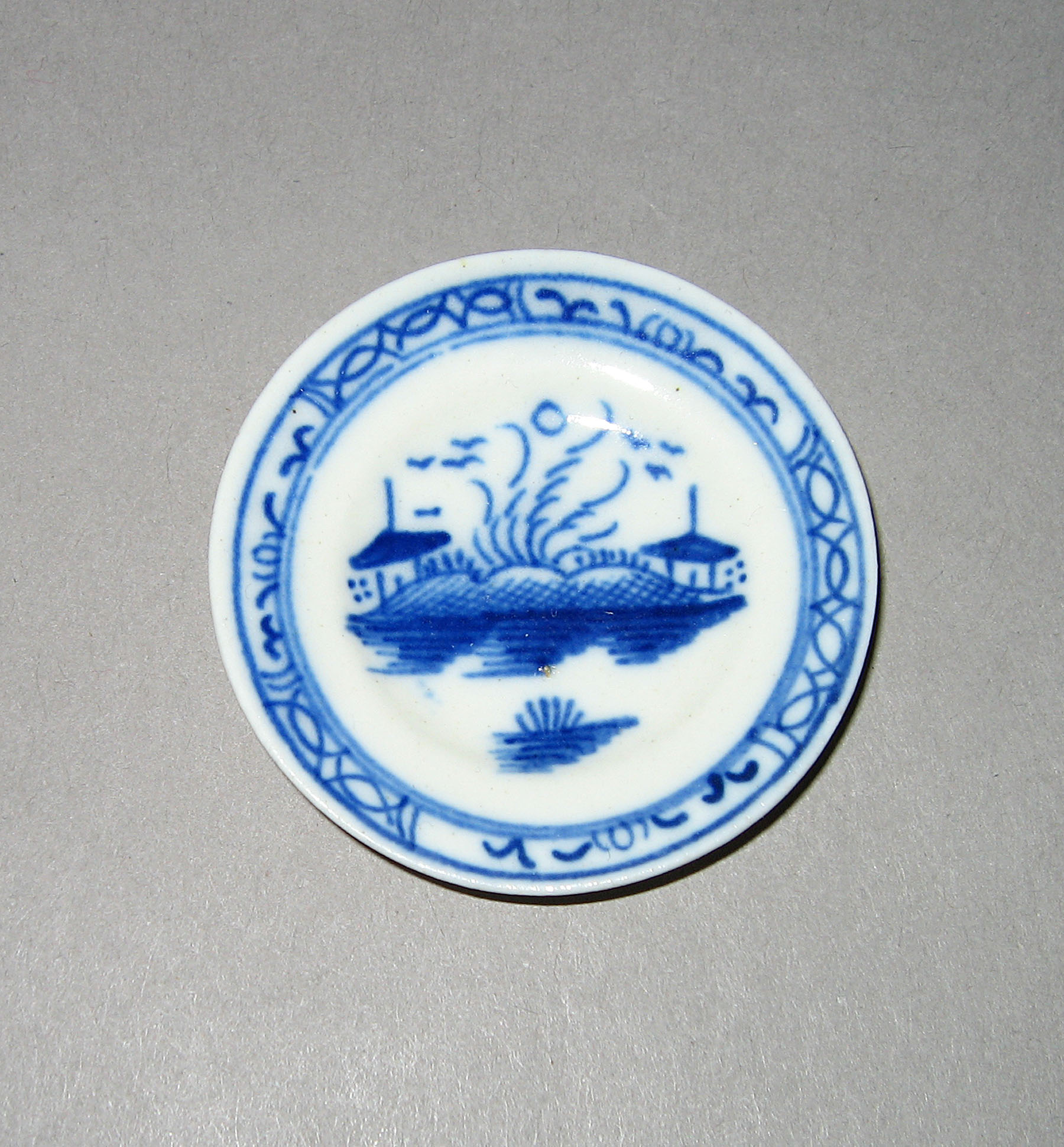 1965.0560.002 Miniature plate