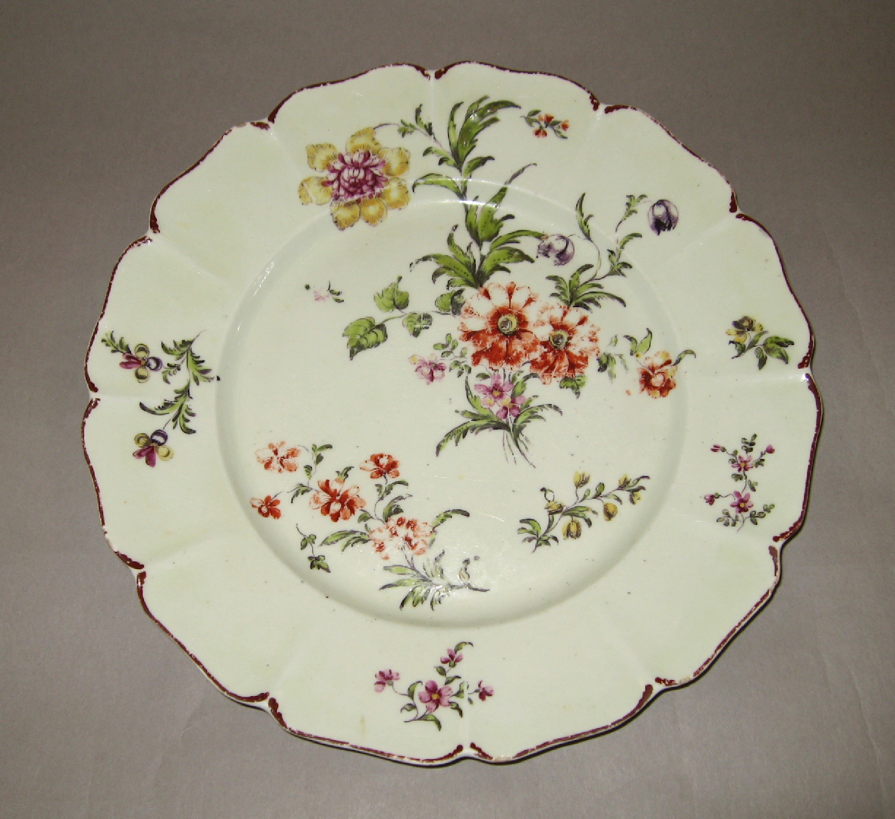 1982.0149 Soft-paste porcelain plate