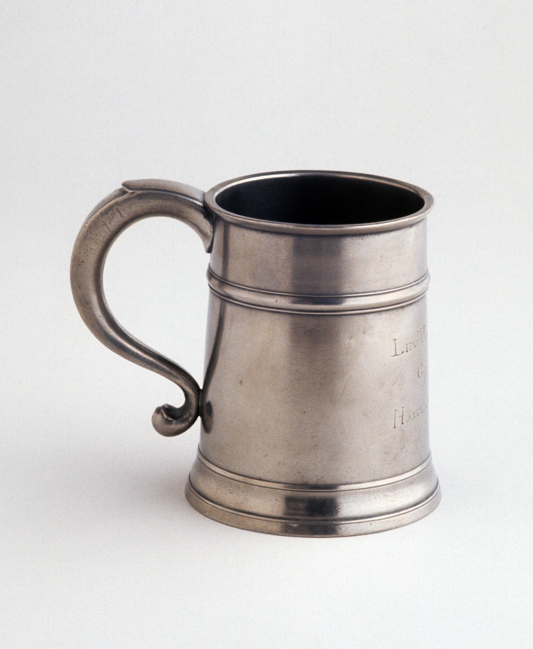 1965.2461 Pewter mug