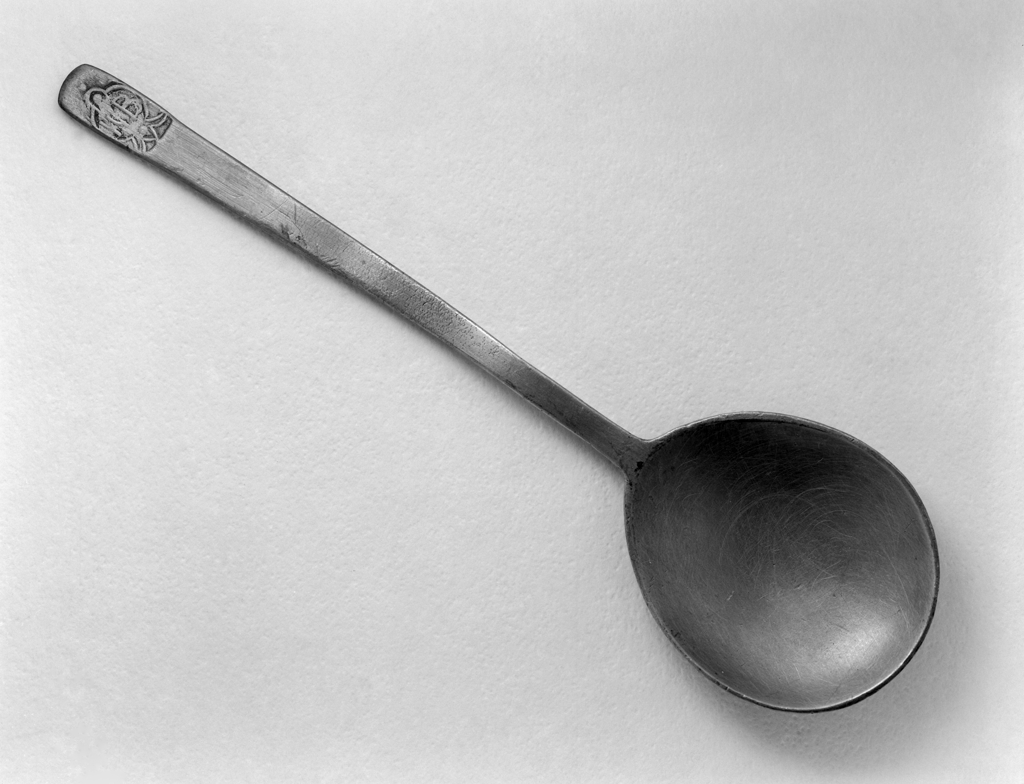 1955.0022 Pewter spoon