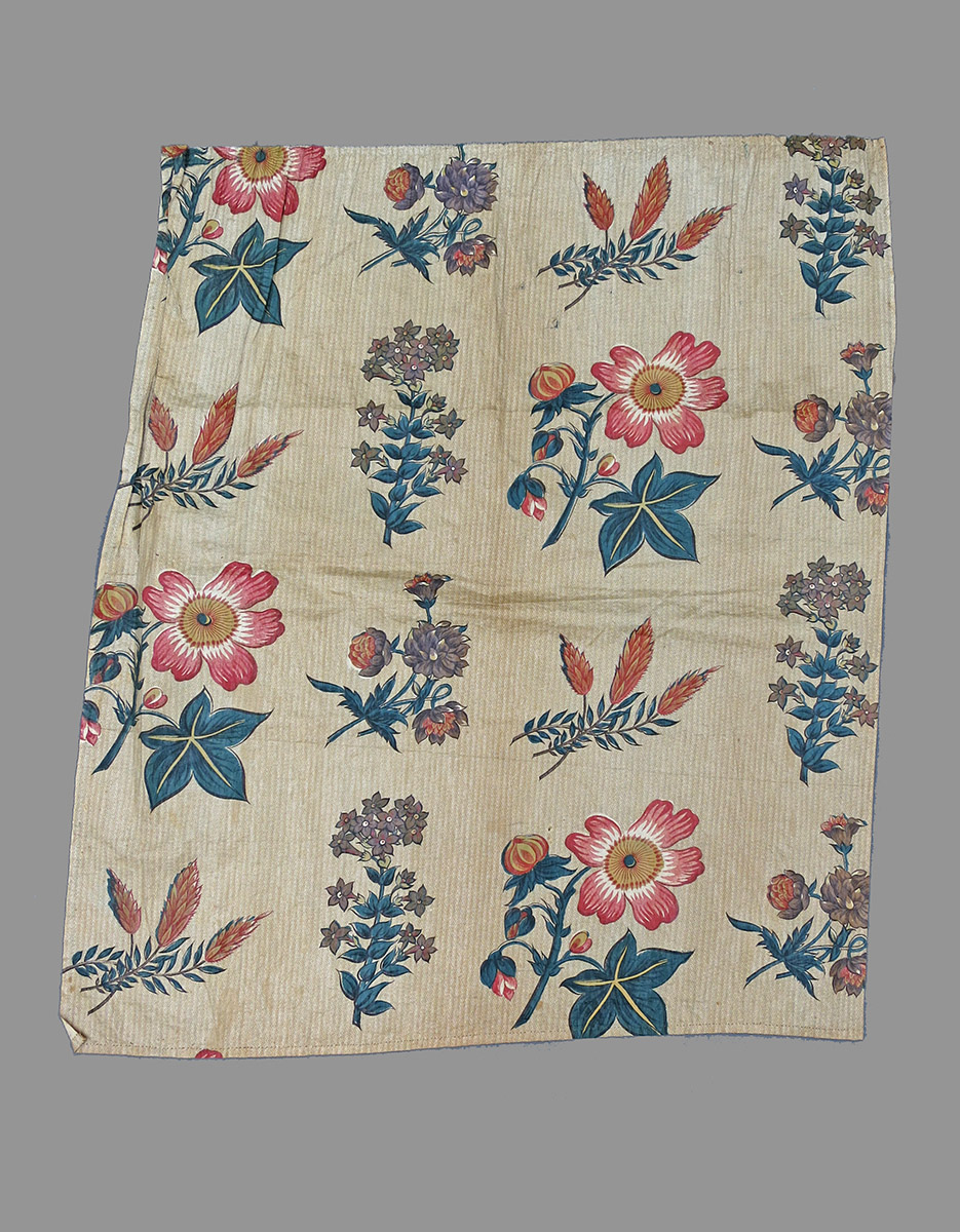 1963.0003.002 Textile, printed obverse