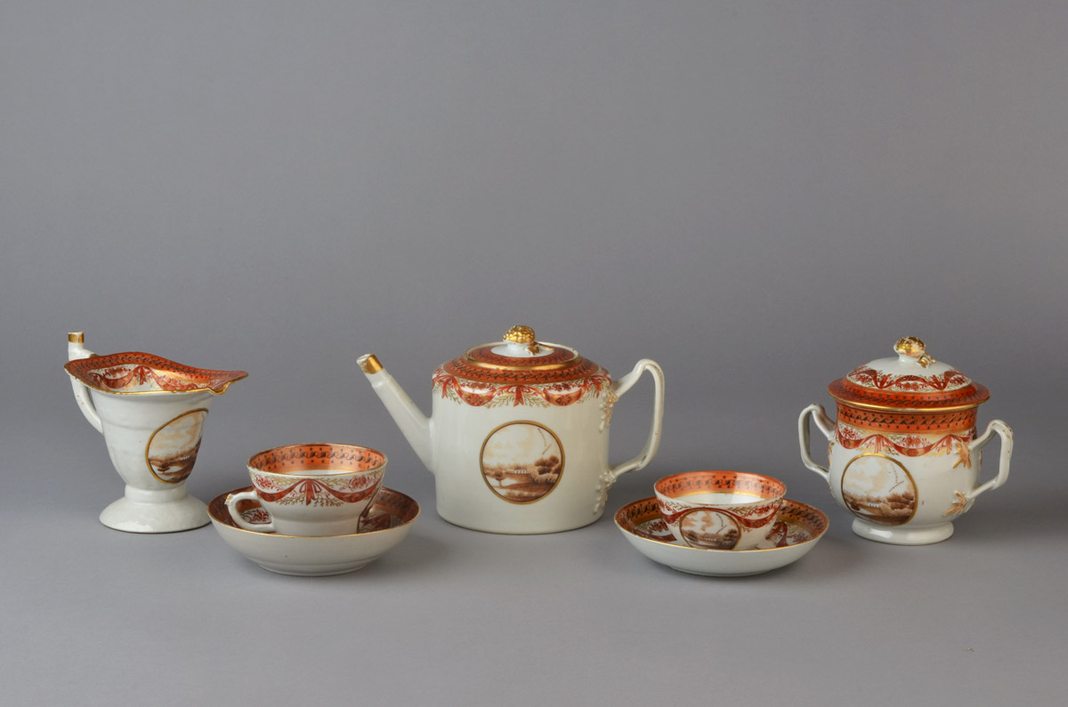 2012.0040.001-.003, .005 A, B, 006 A, B, Teapot, Sugar bowl, Cream jug, Teabowl, Teacup, Saucers (2)
