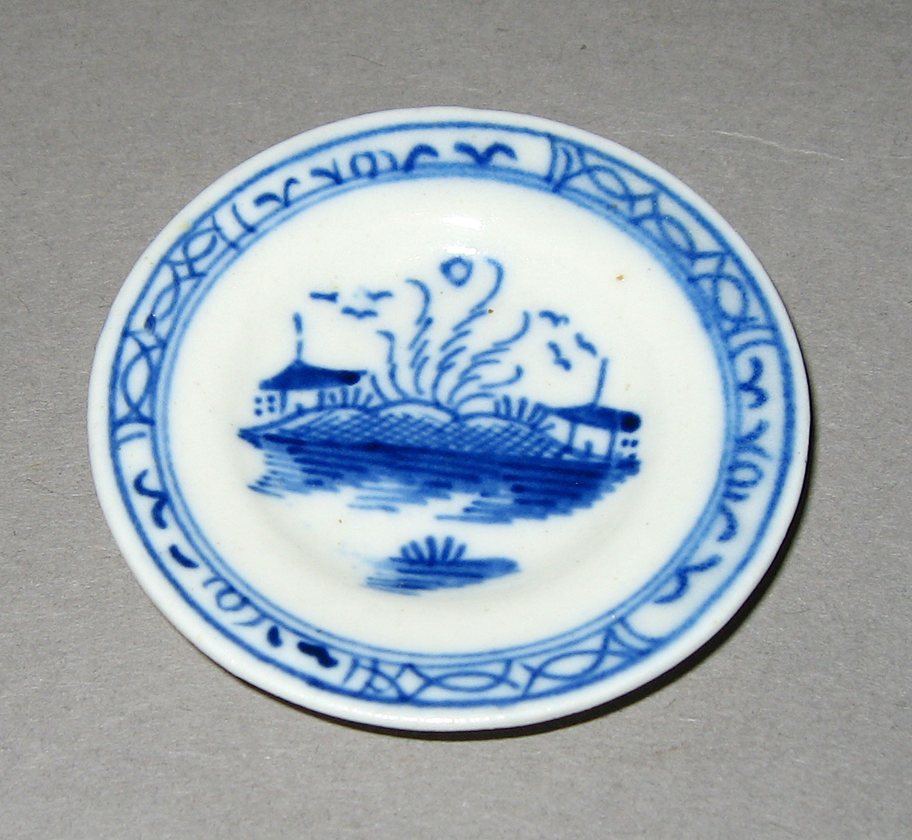 1965.0560.003 Miniature plate