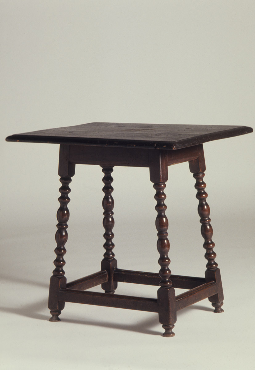 1952.0260 Table