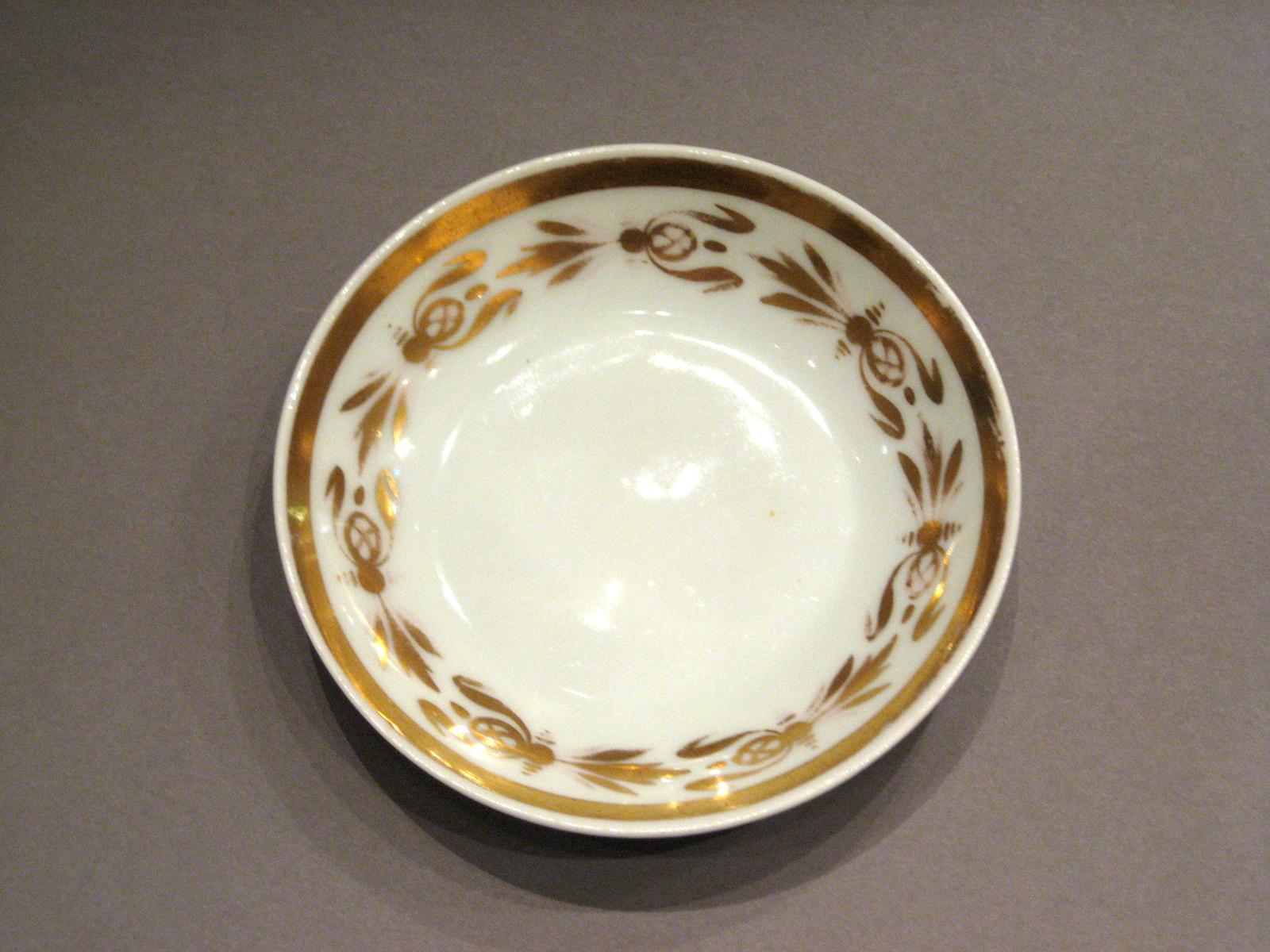 1957.0009.040 Saucer