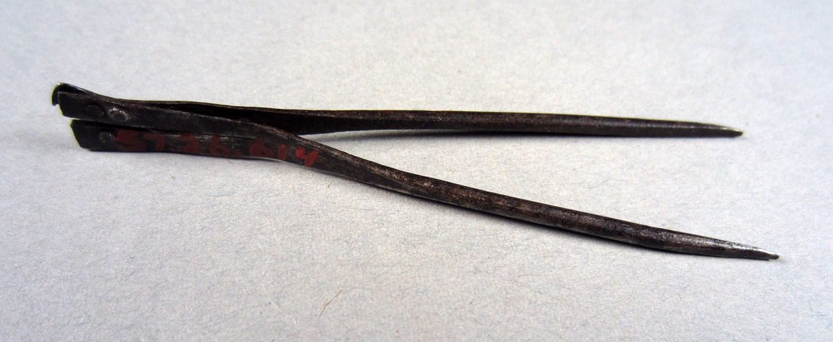 1957.0026.614 Tweezers, View 1