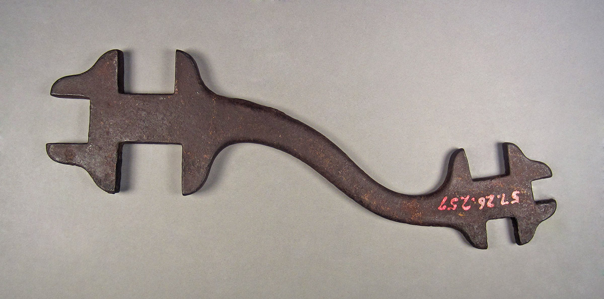 1957.0026.257, Wrench, side 1