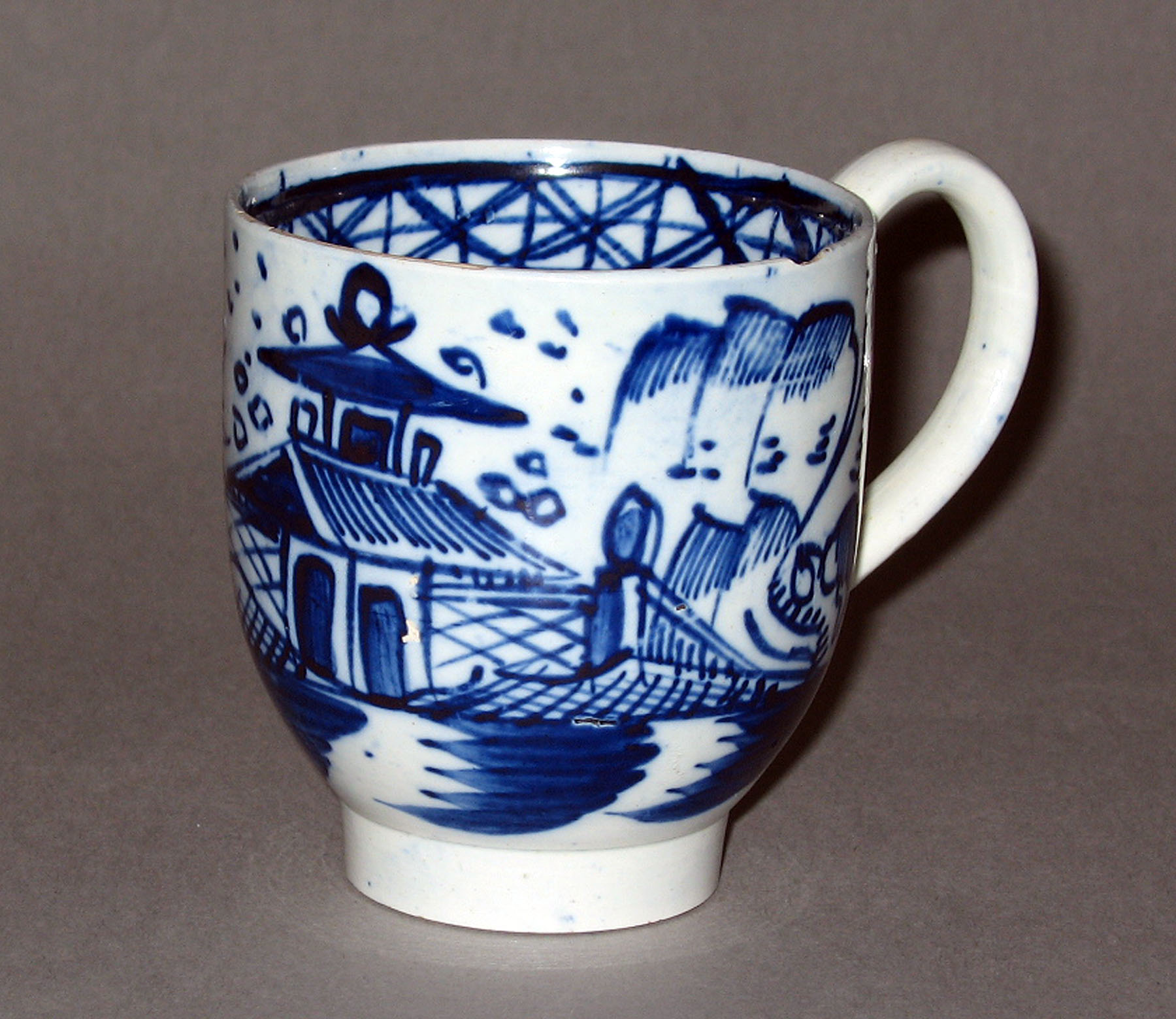 1952.0208.003 Pearlware teacup