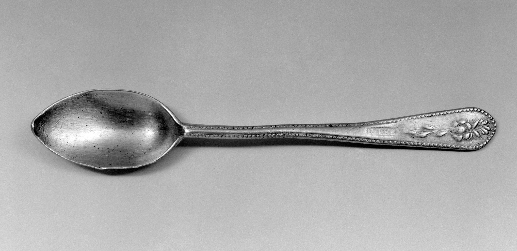 1960.0101 Pewter spoon