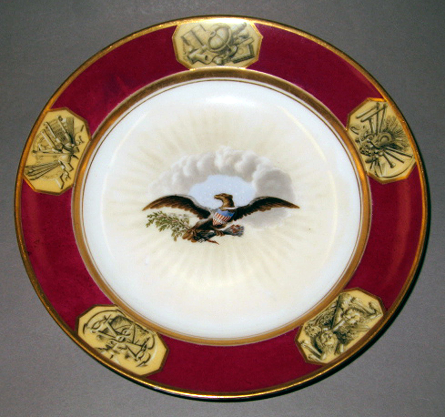 1958.1606.039 Porcelain plate