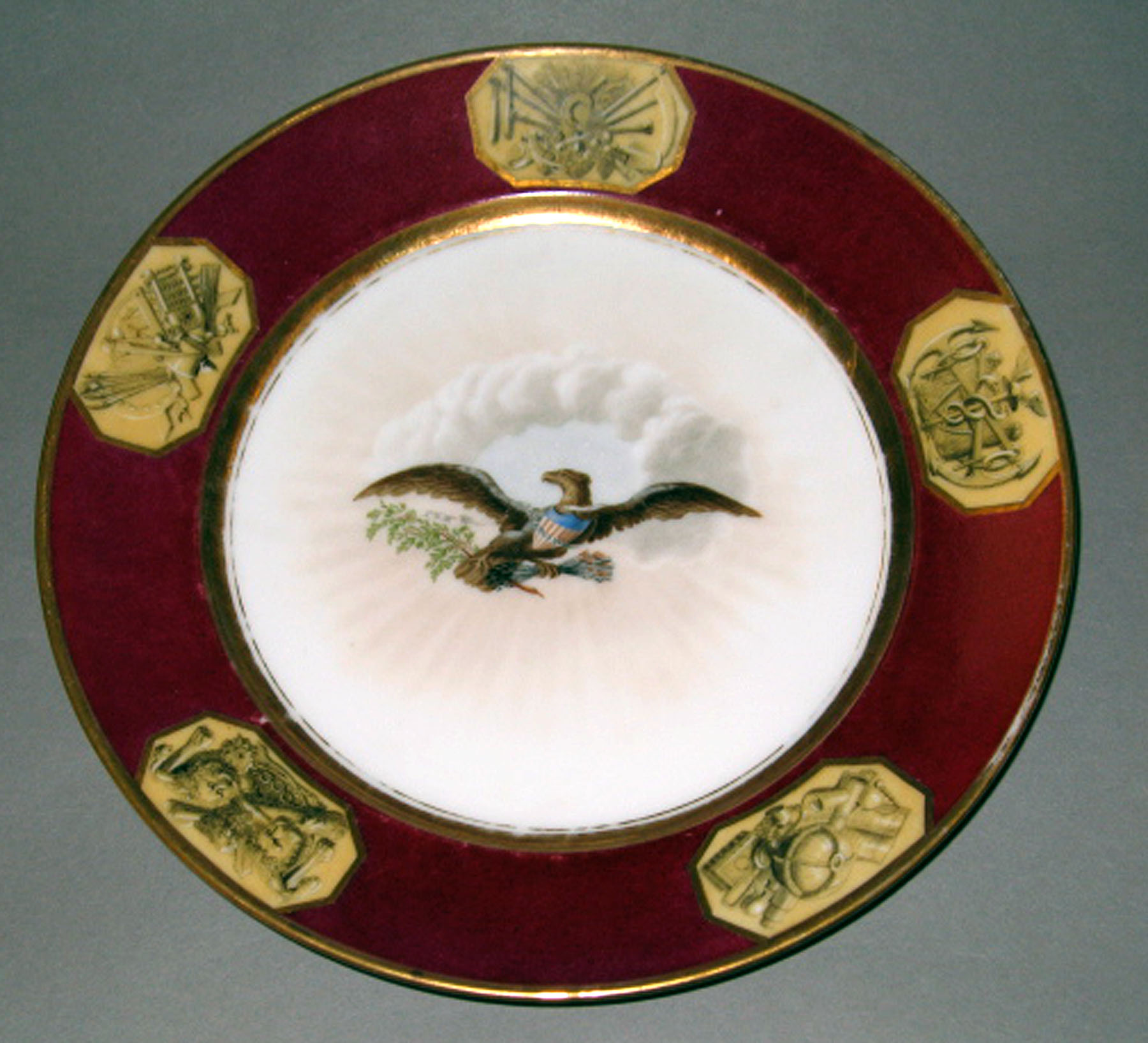 1958.1606.029 Porcelain plate