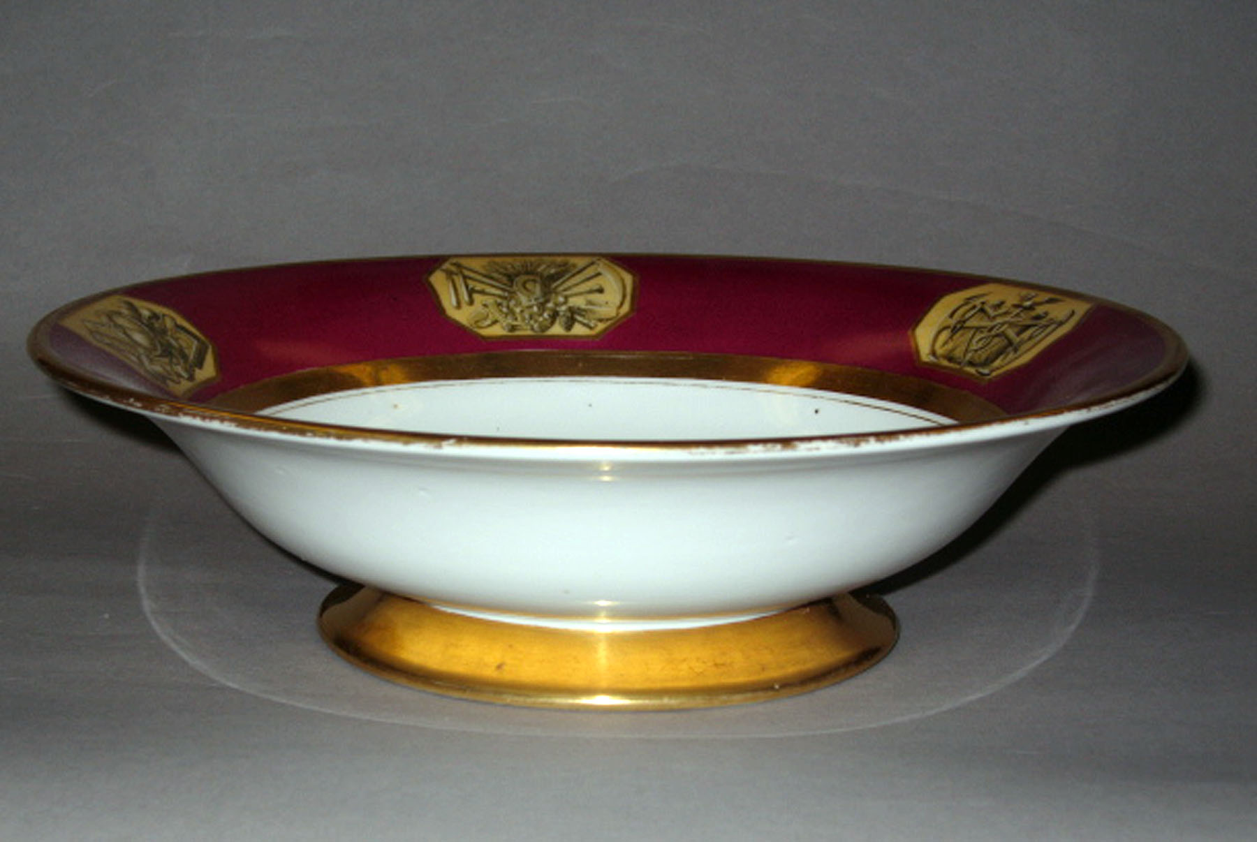 1958.1606.057 Porcelain bowl