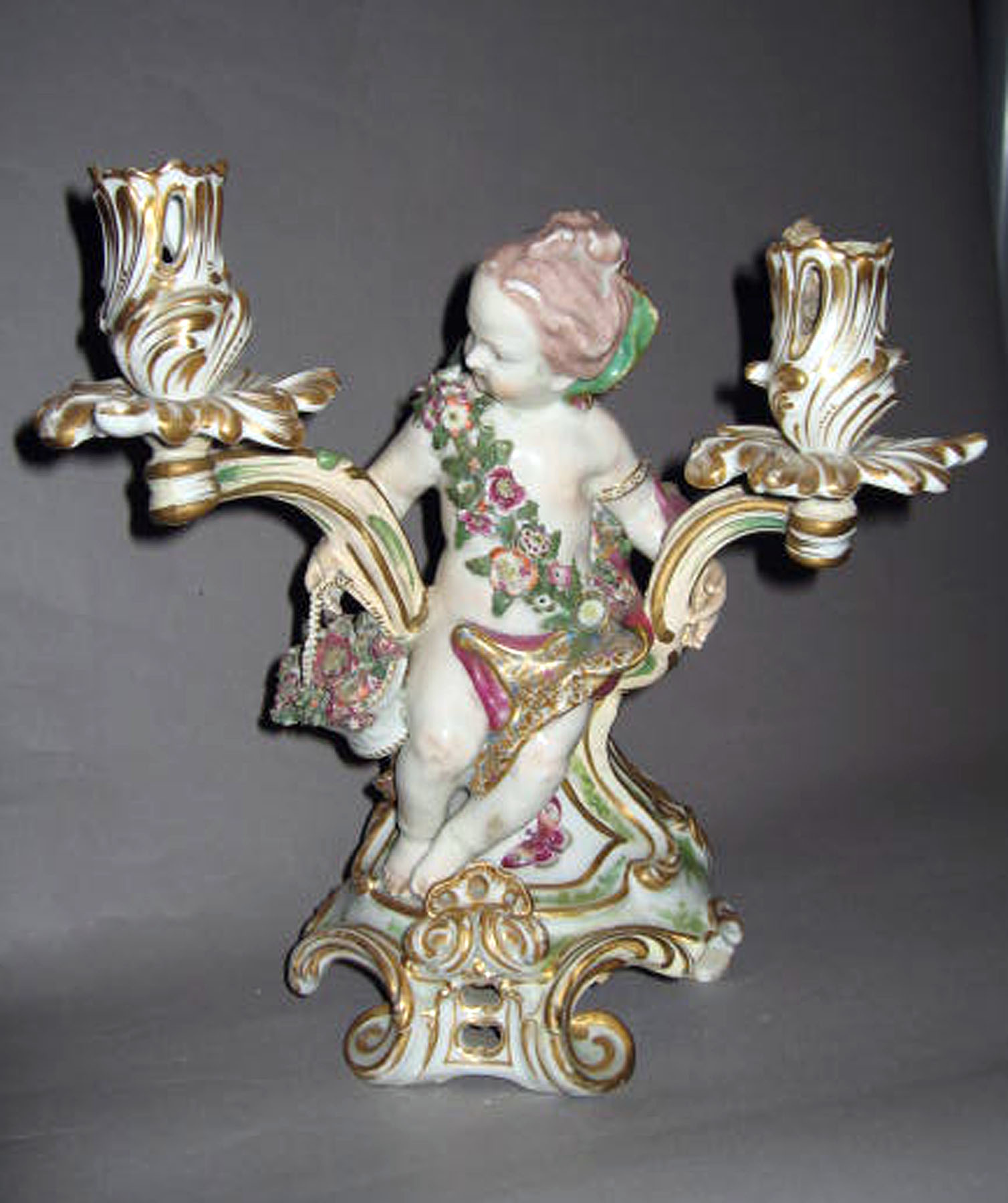 1963.0915 Porcelain candlestick figure