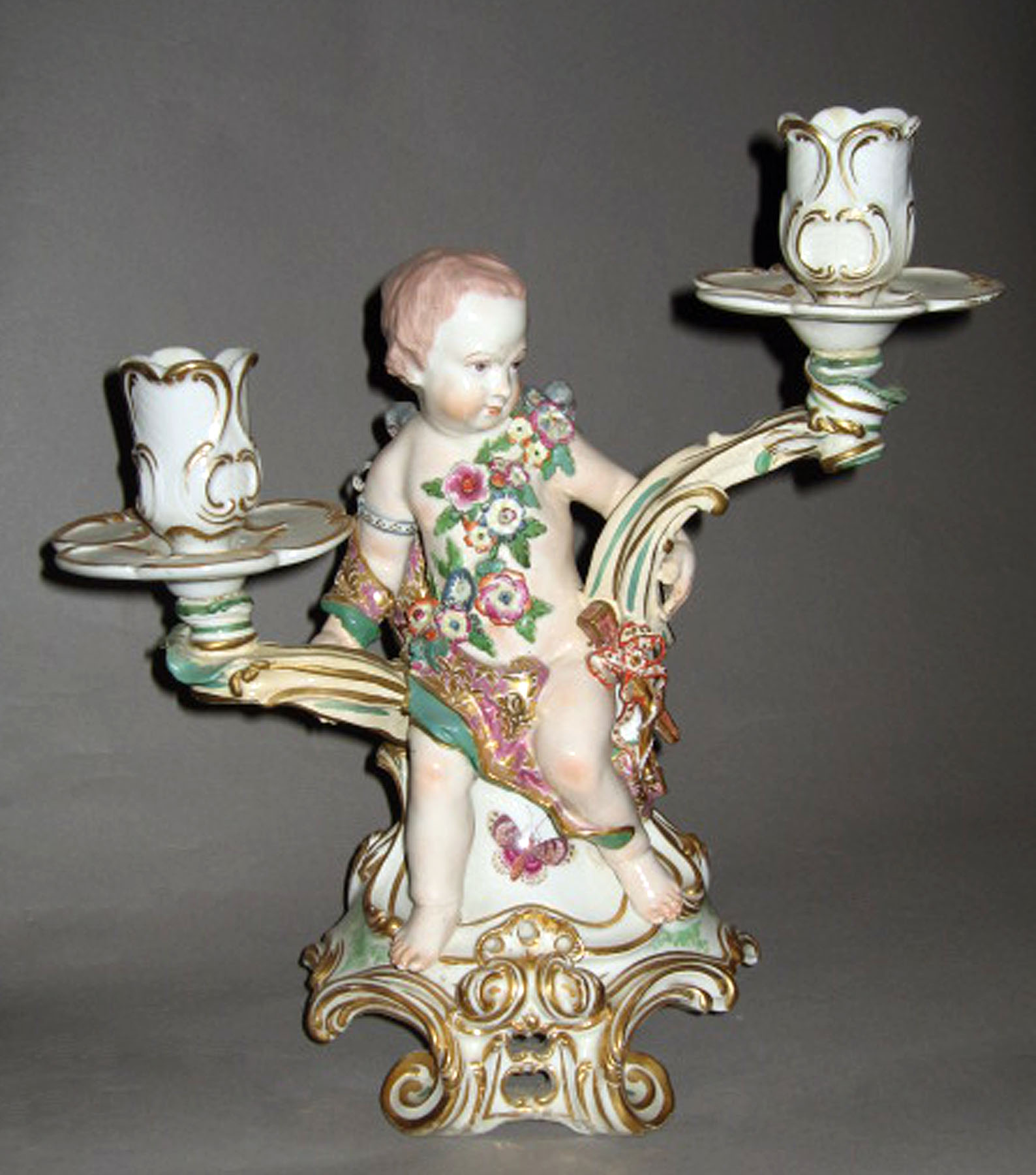 1963.0921 Porcelain candlestick figure