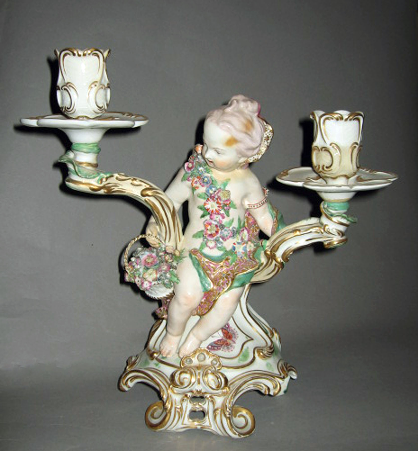 1963.0922 Porcelain candlestick figure