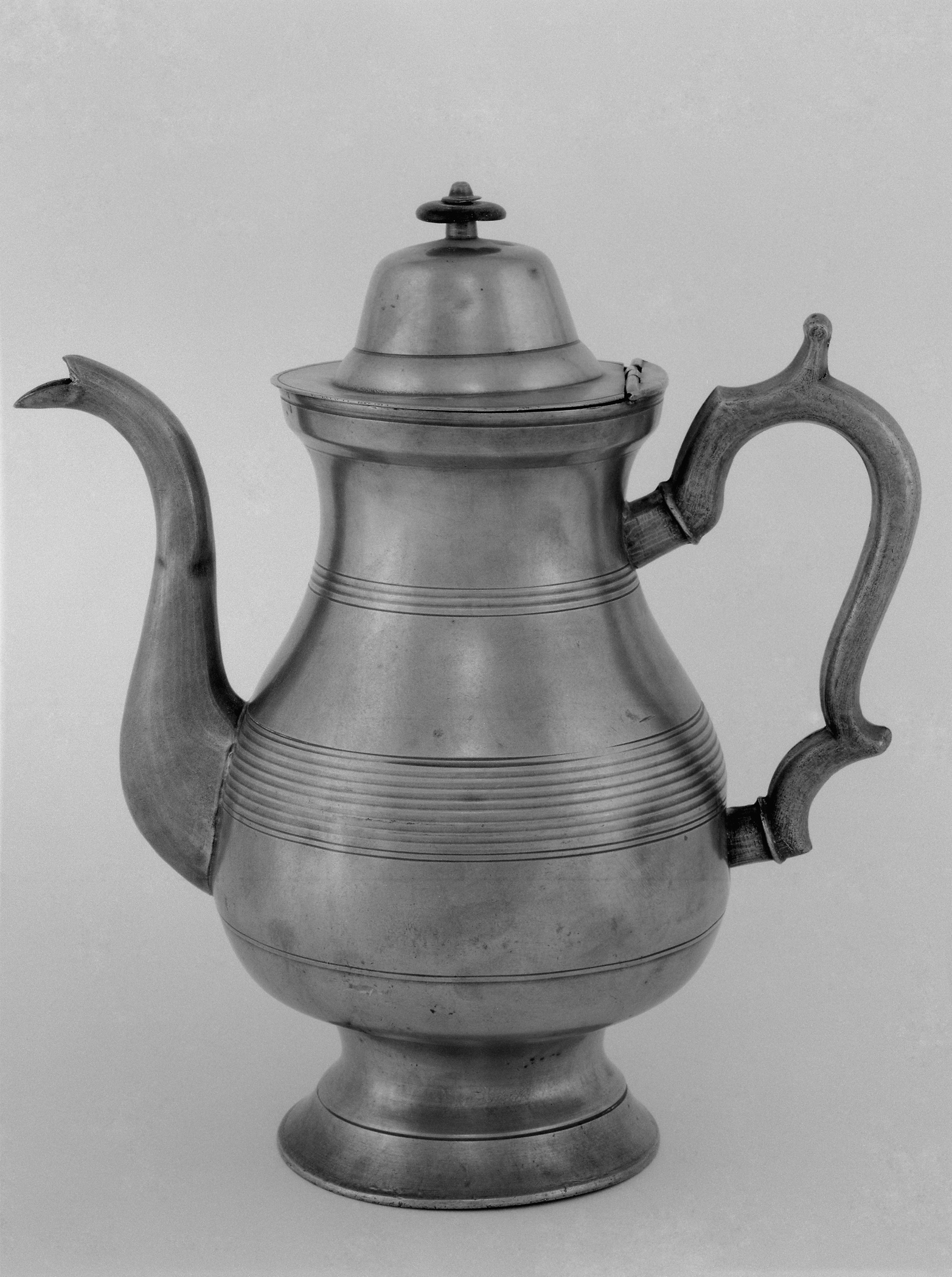 1964.1161 Britannia teapot
