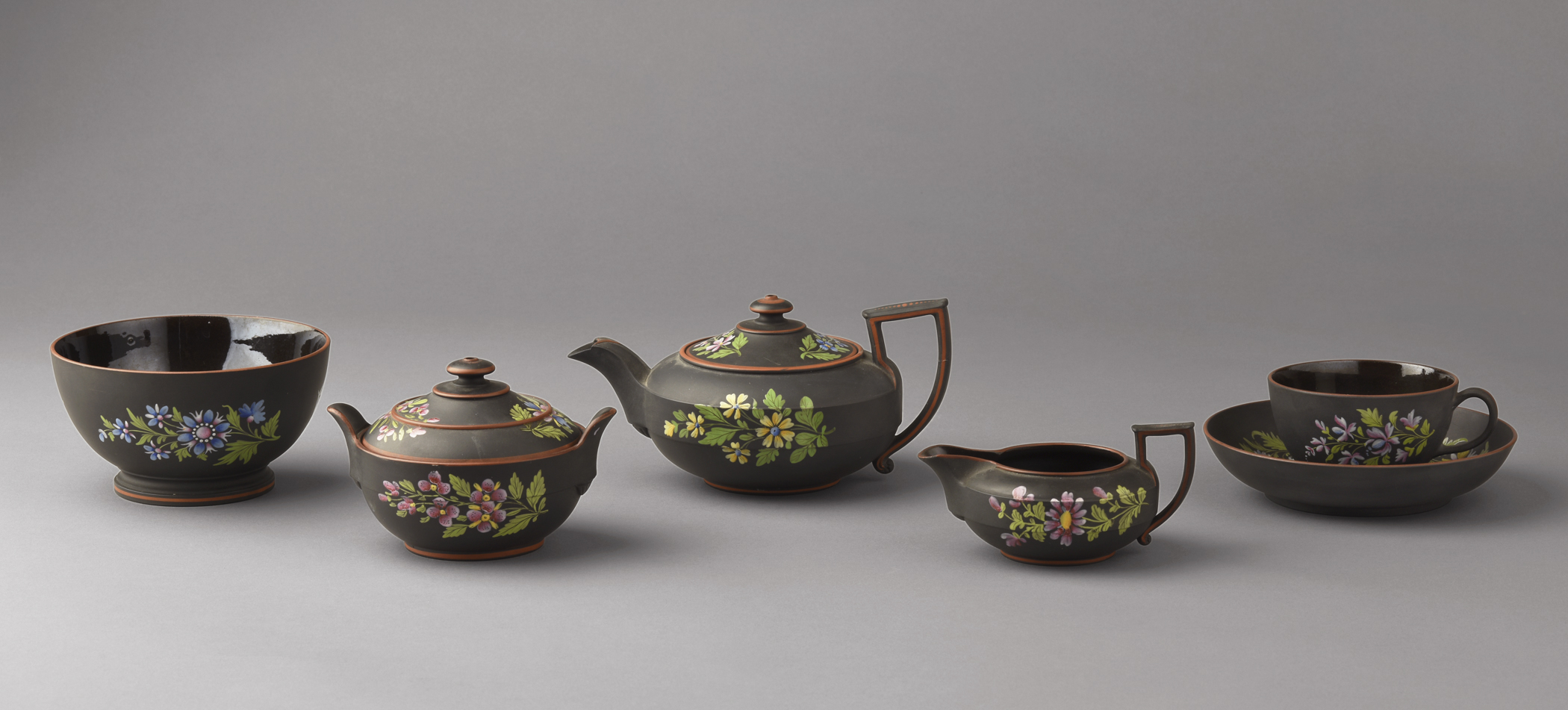 2015.0040.004 Bowl, .002 A, B Sugar bowl, .001 A, B Teapot, .003 Jug, .005 A, B Teacup and Saucer, view 1