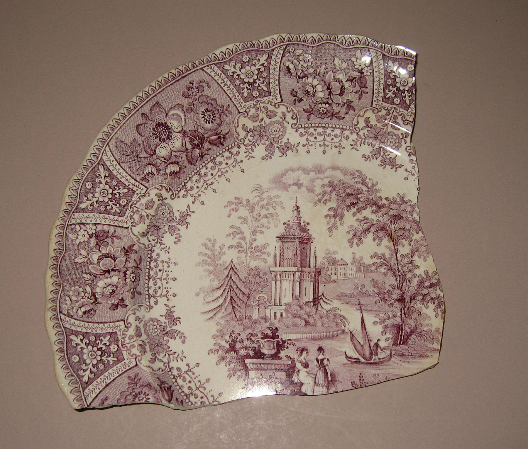1962.0510 Plate fragment
