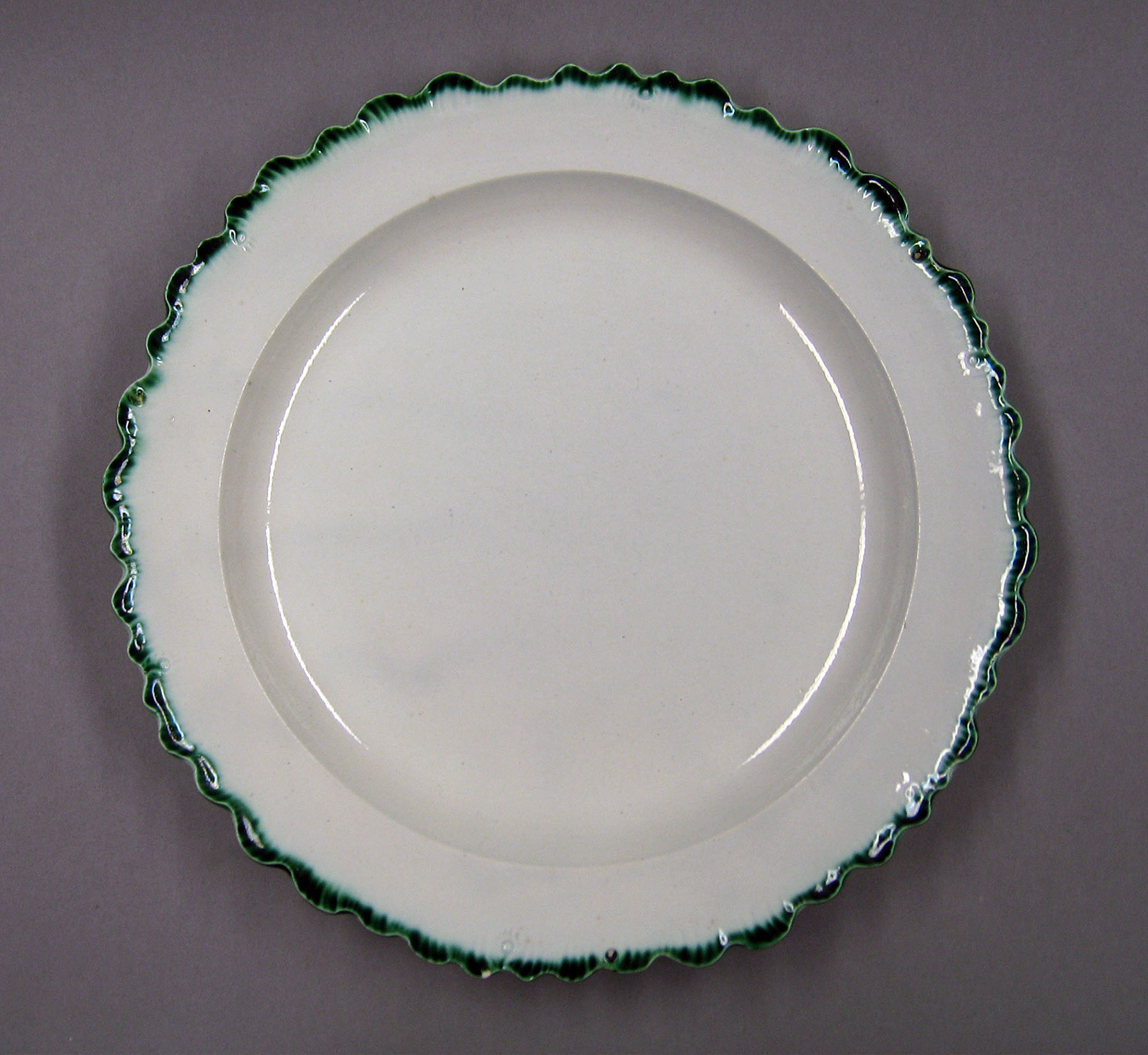1969.0334.002 Green-edged pearlware plate