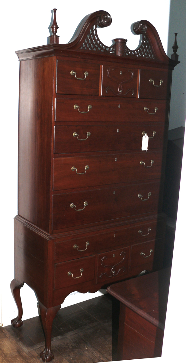 Furniture - Chest of drawers