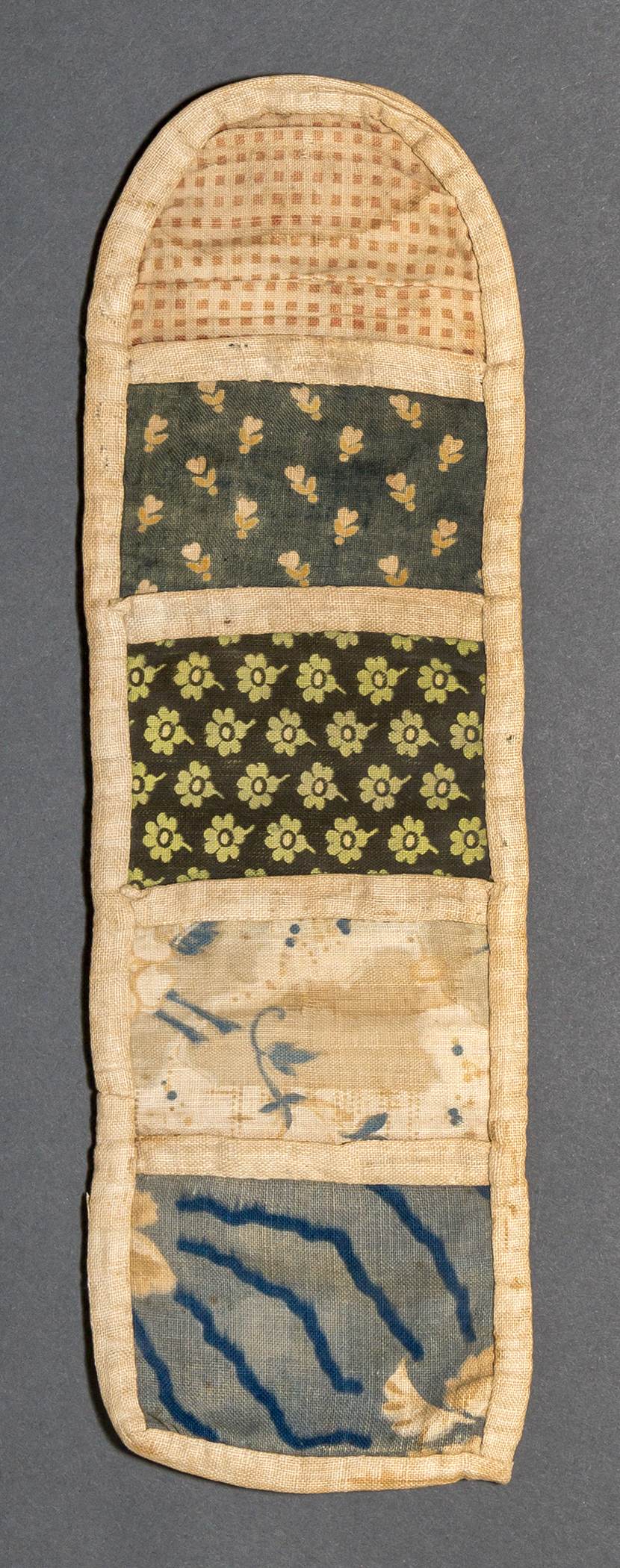 1964.1644 Sewing roll, view 1