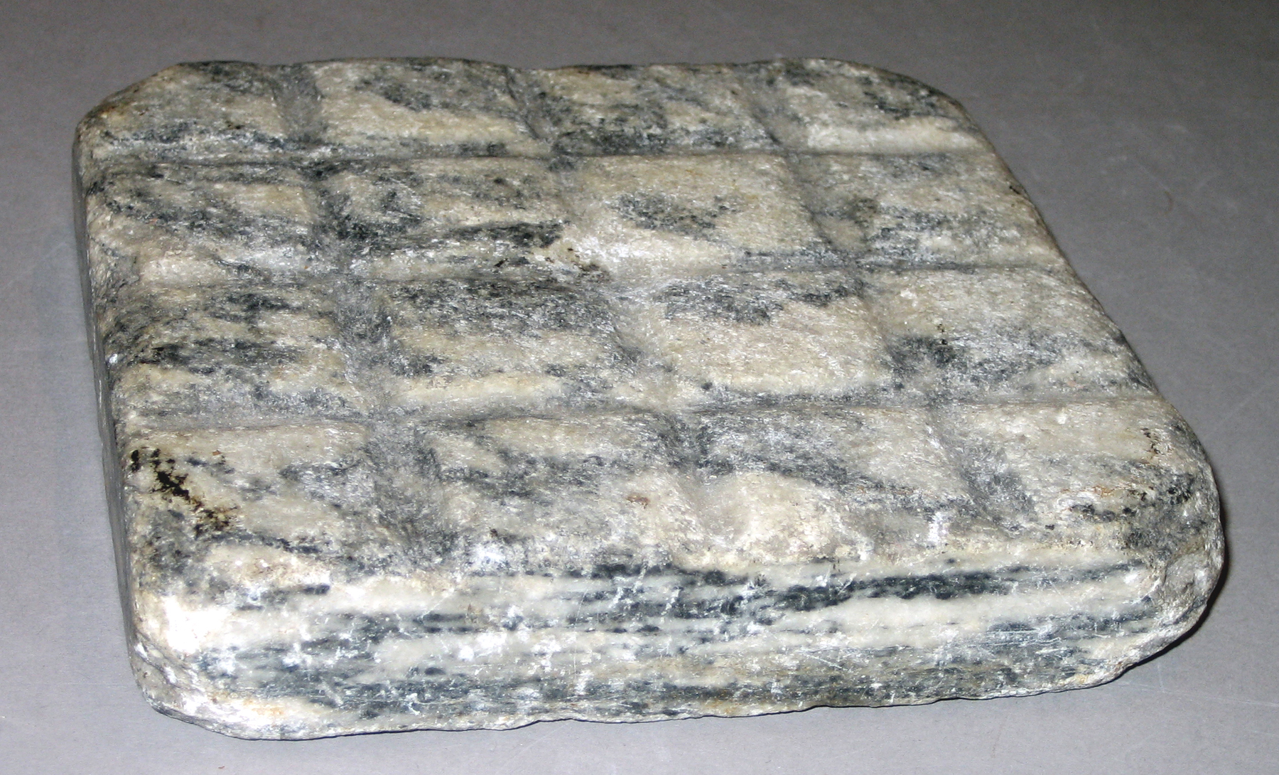 Inorganic (stone, mineral, etc.) - Tong stone